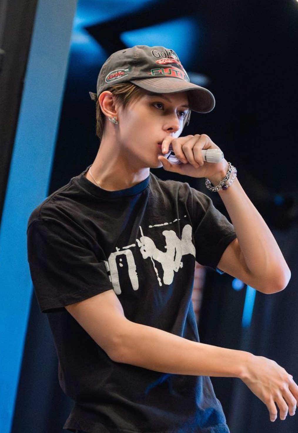 @๐ก๐๐๐ โฐ