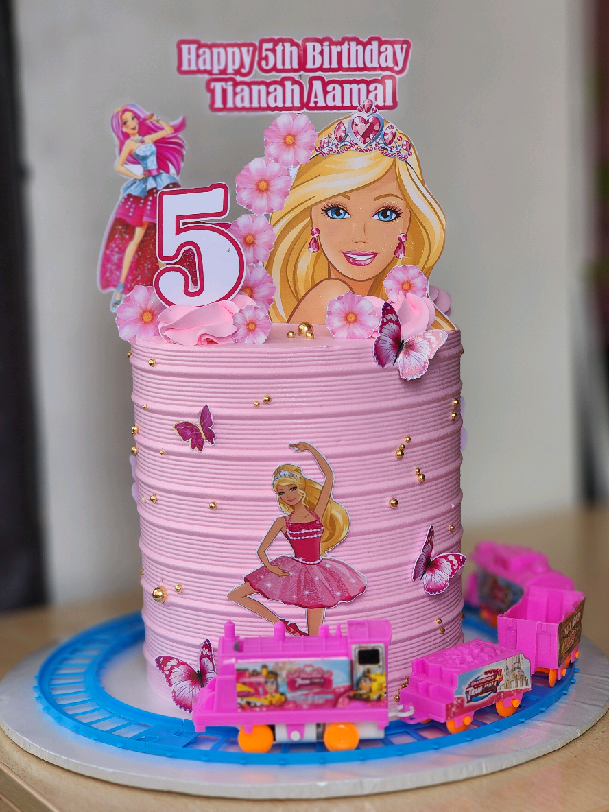 @Cakes by Yvonne🎂🧁