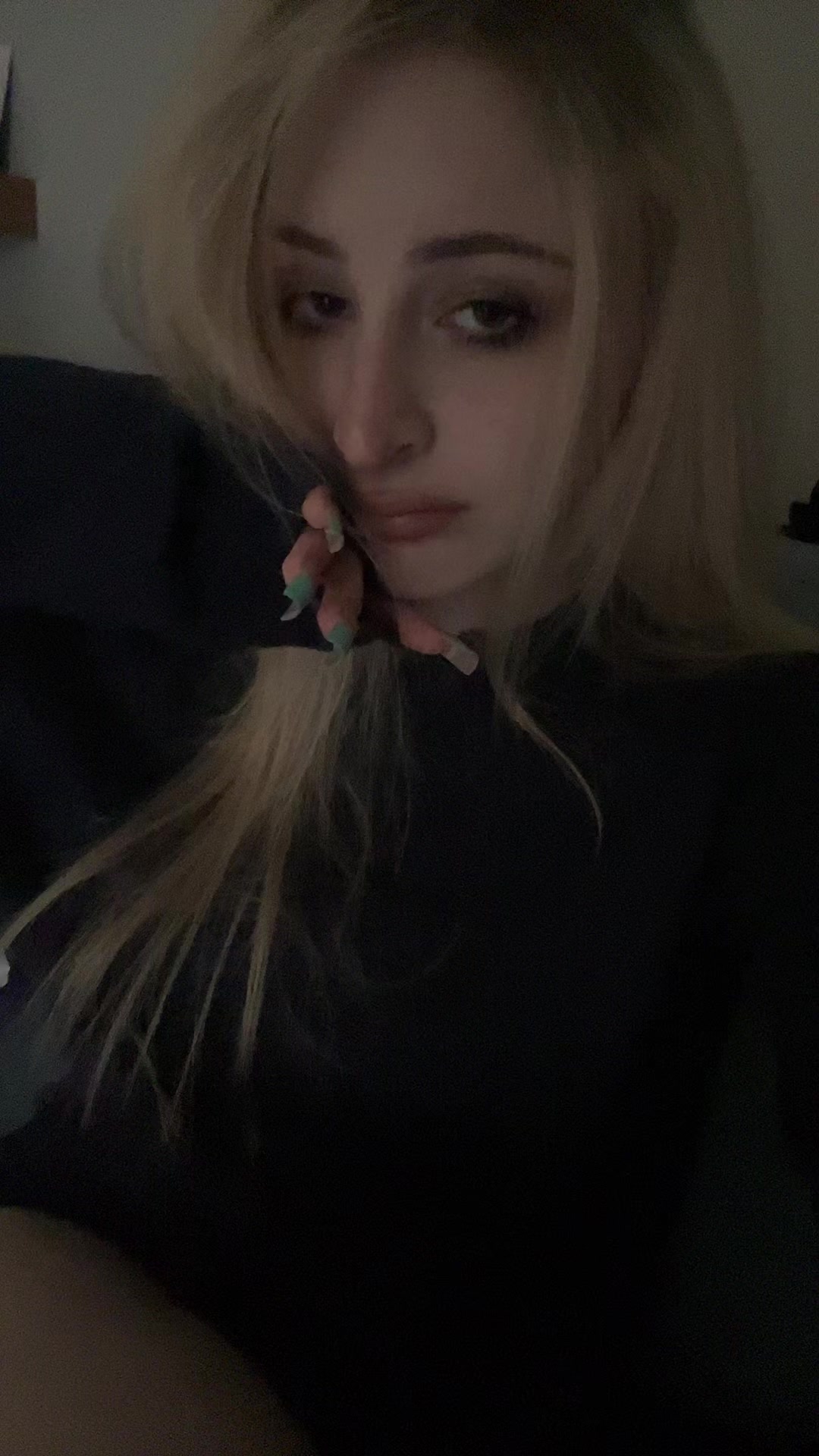 @kisswnnyc