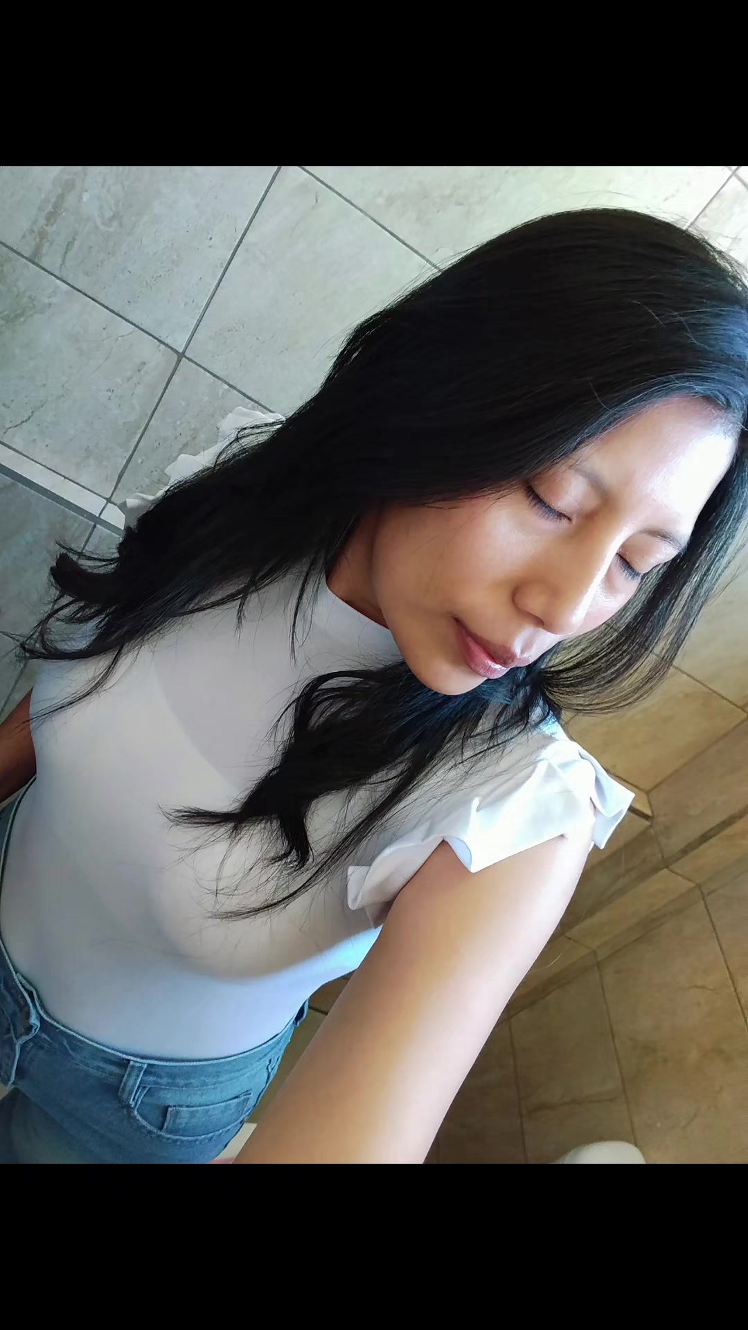 @PRISCILA