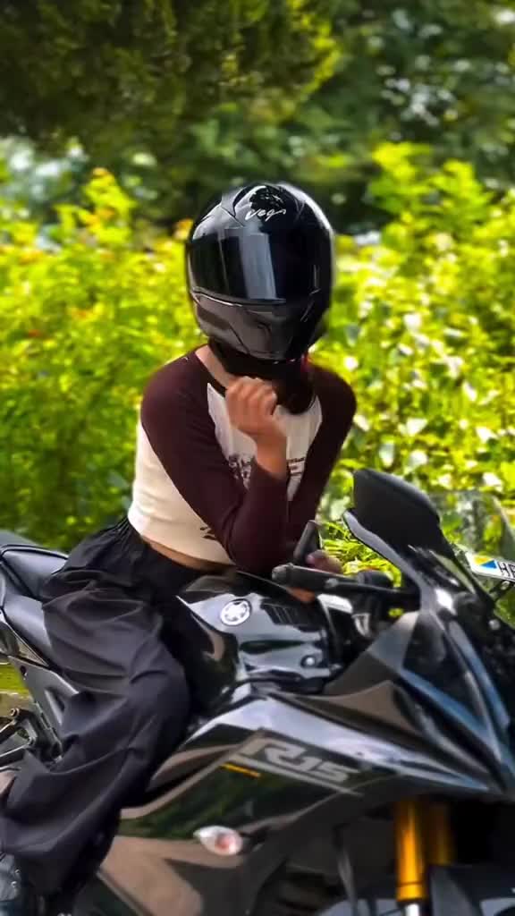 @๐ฅ๐๐ต๐ถ๐๐ค๐๏ธ