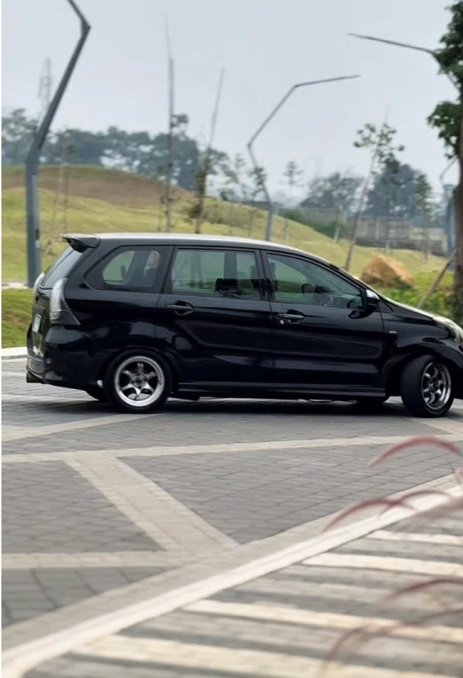 @Veloitem