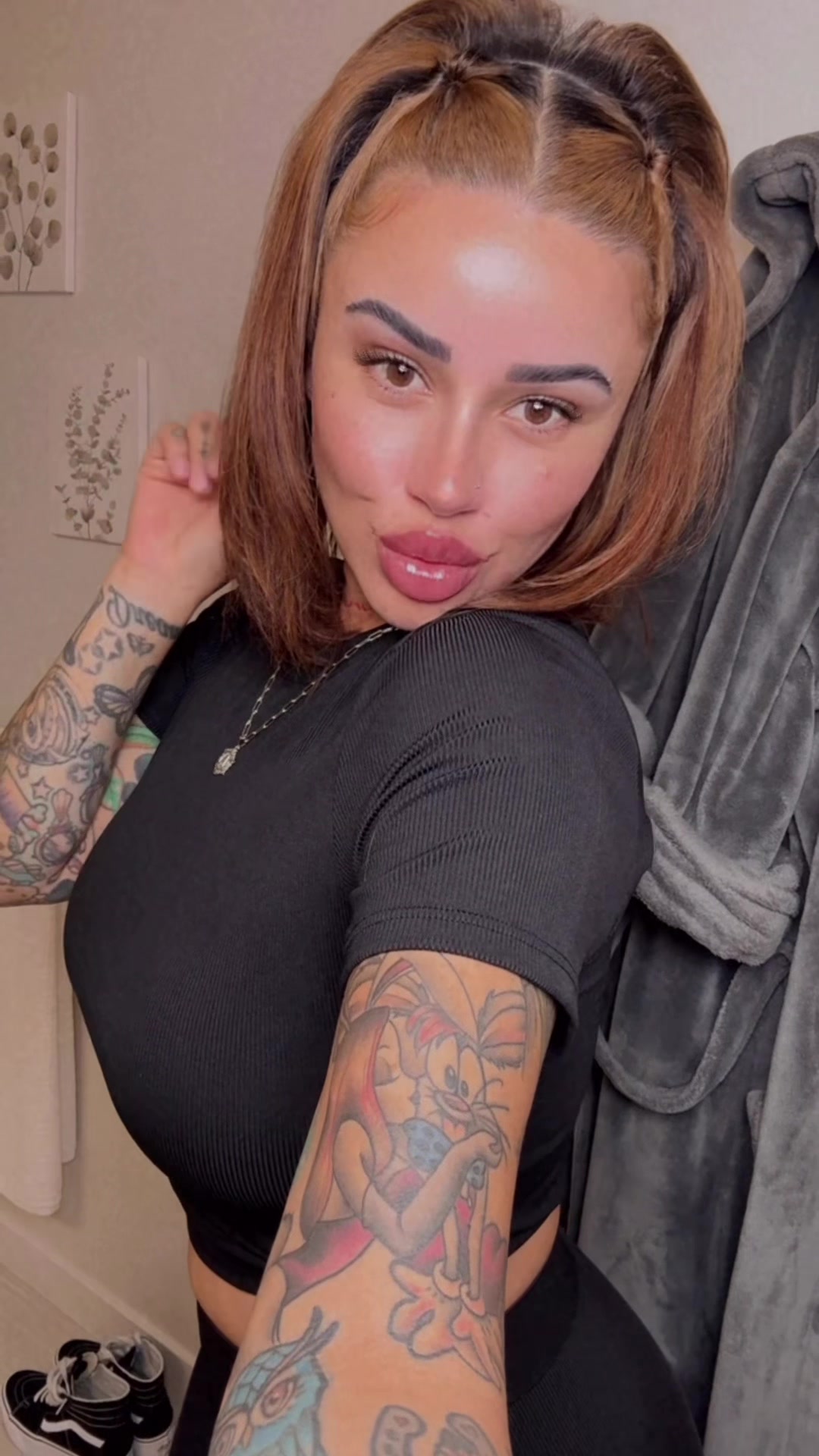 @AshMarie