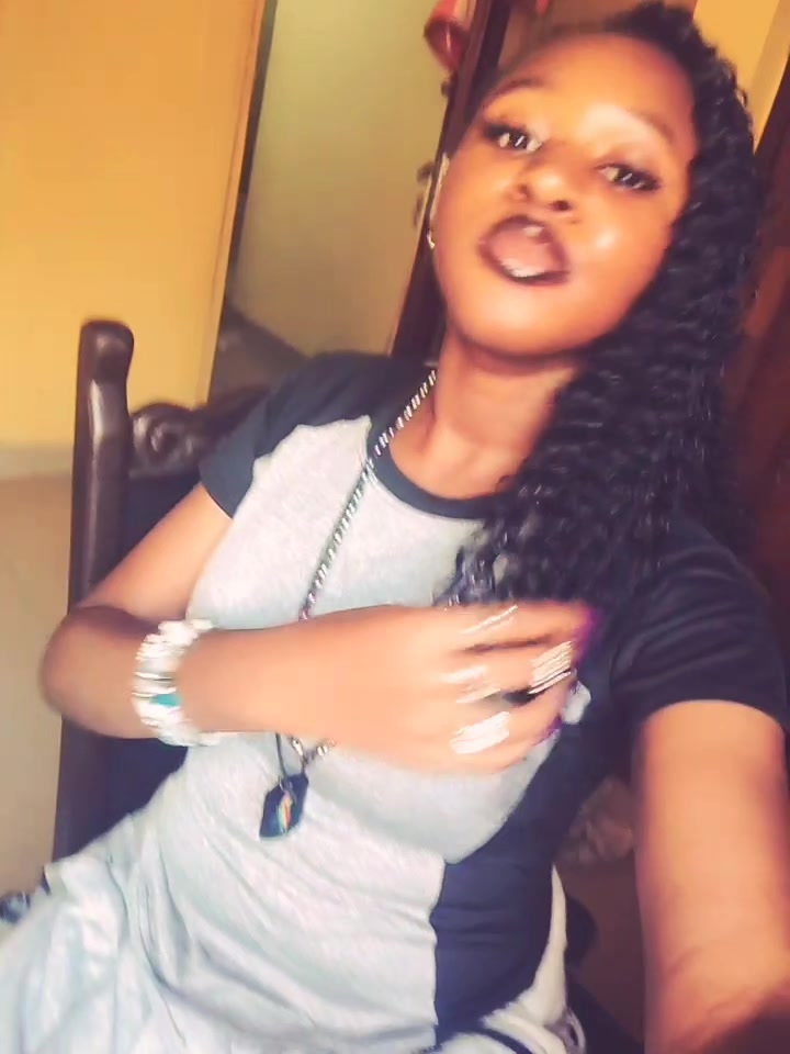 @Taraa💋