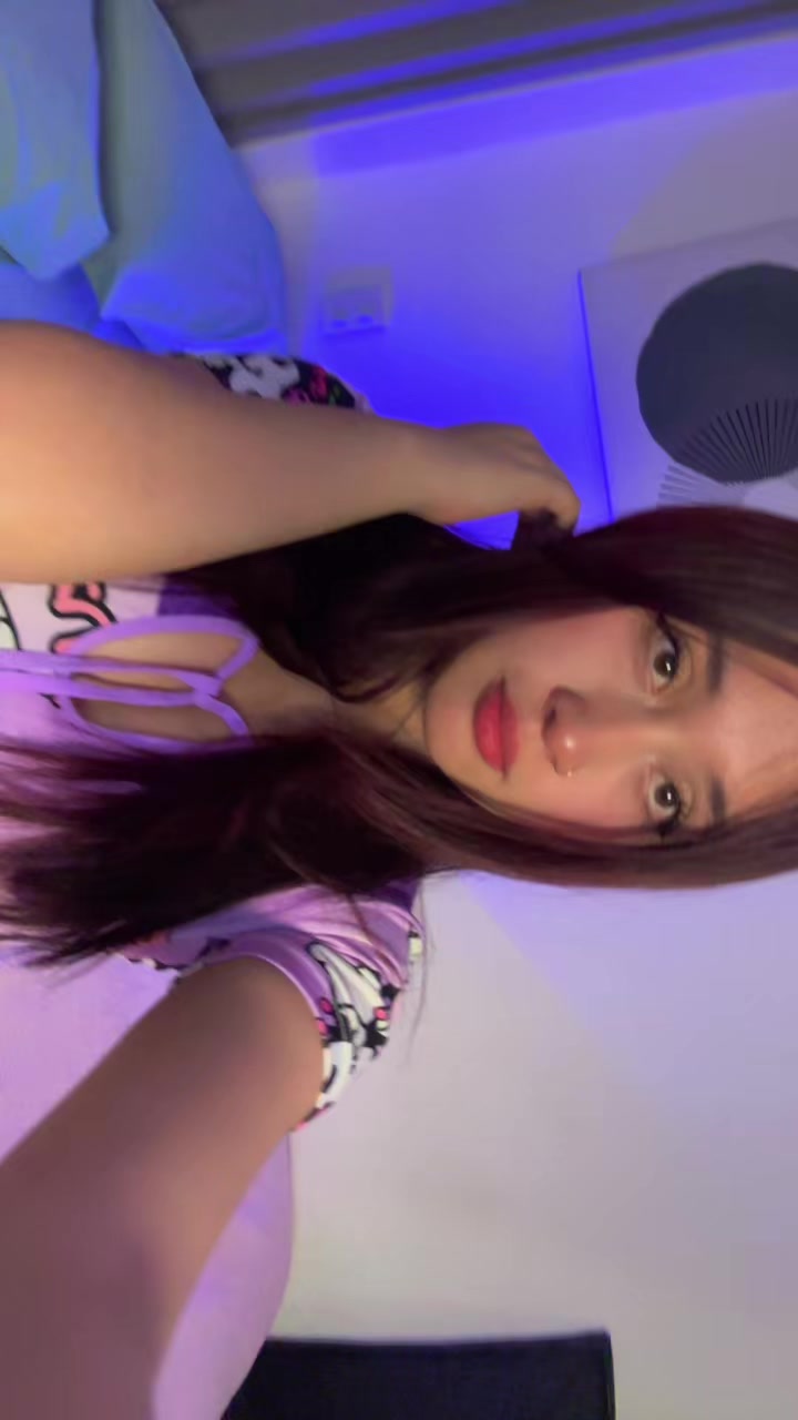 @vahiolet_&hearts;︎
