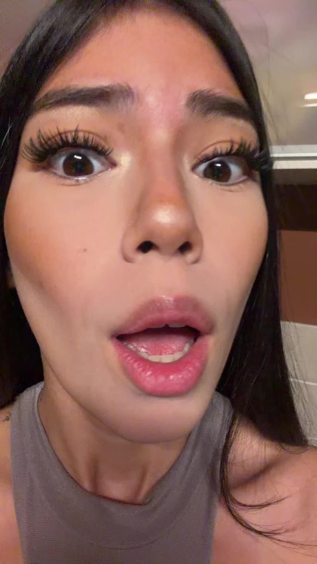 @💋🇵🇪