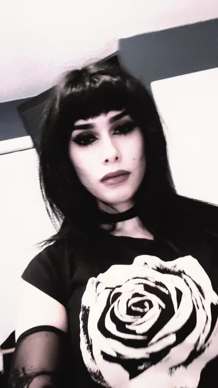 @Maria🦇