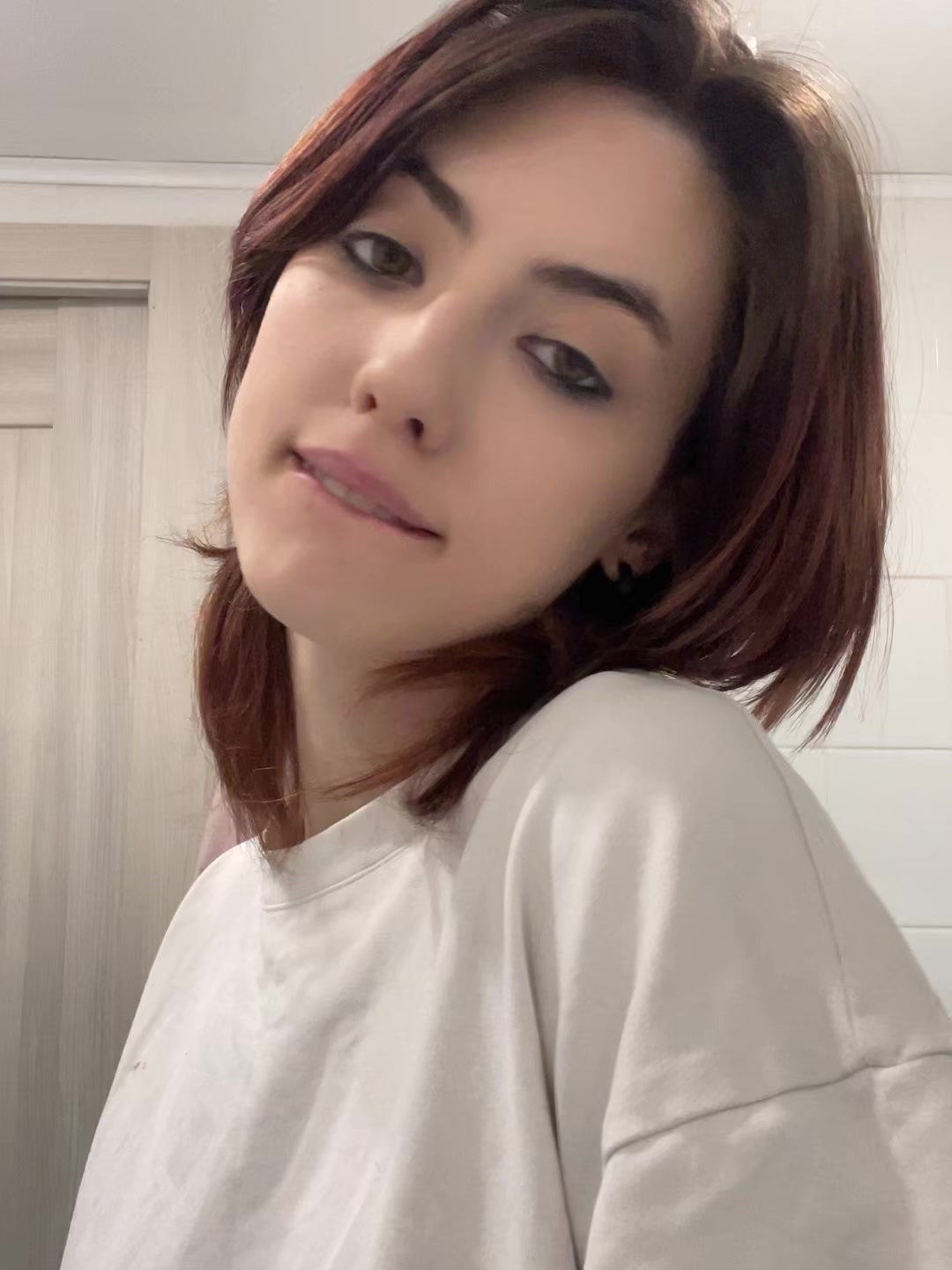 @ariananan69@