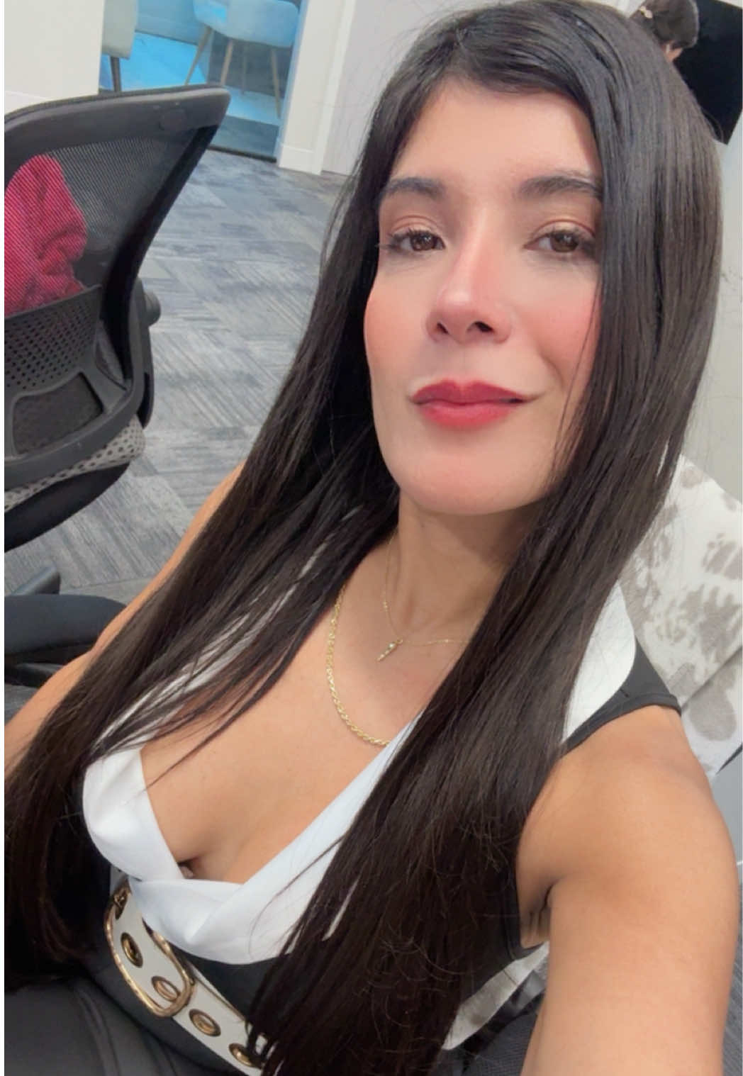 @AdrianaZs