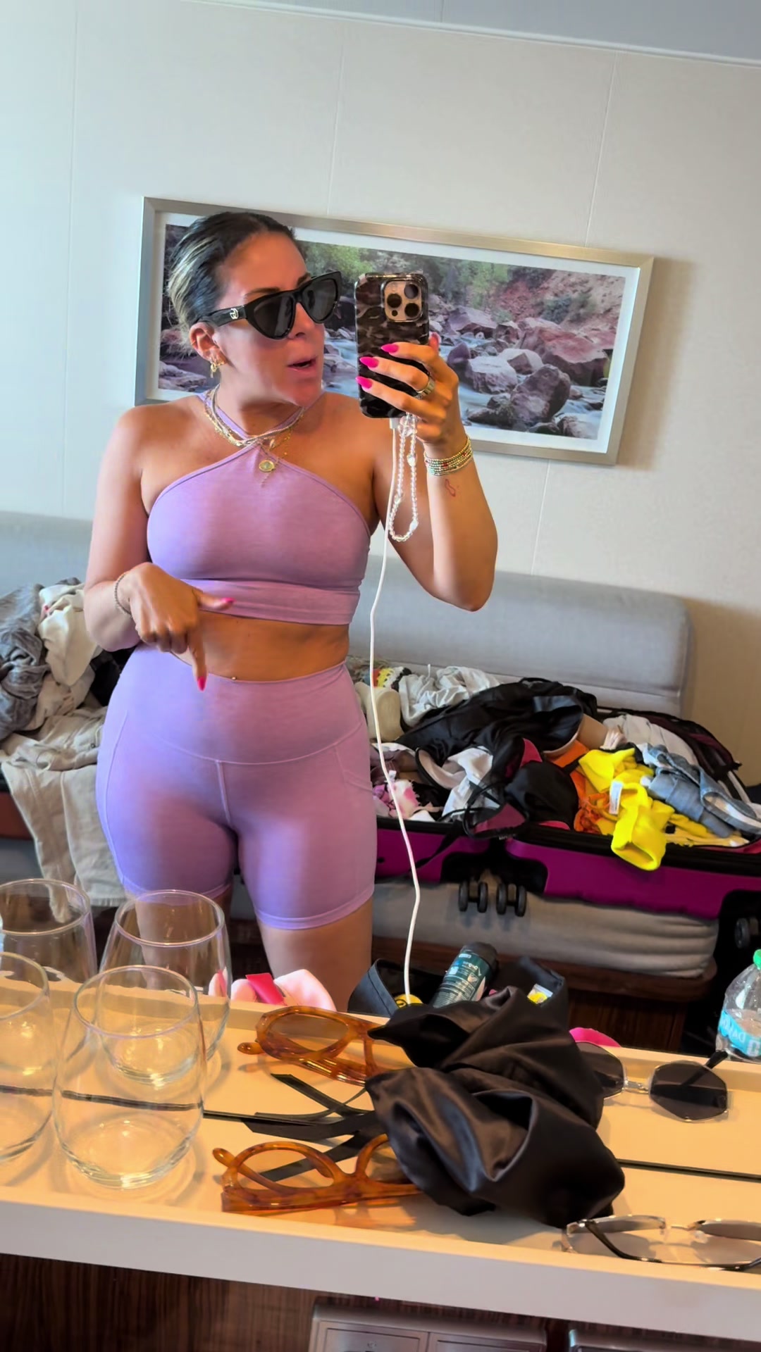 @b_lashess