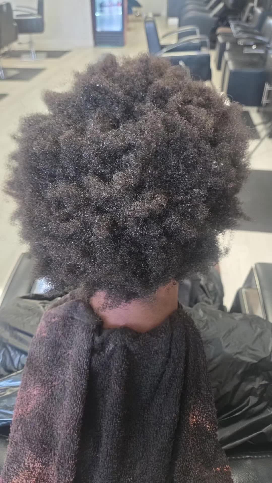 @Mimi the hair stylist