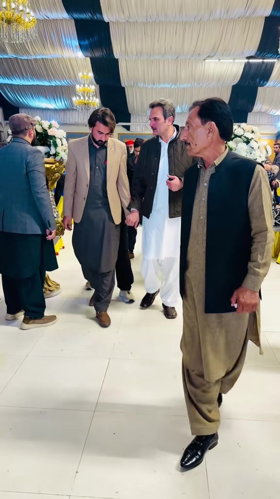 @Ameer Haider Khan hoti