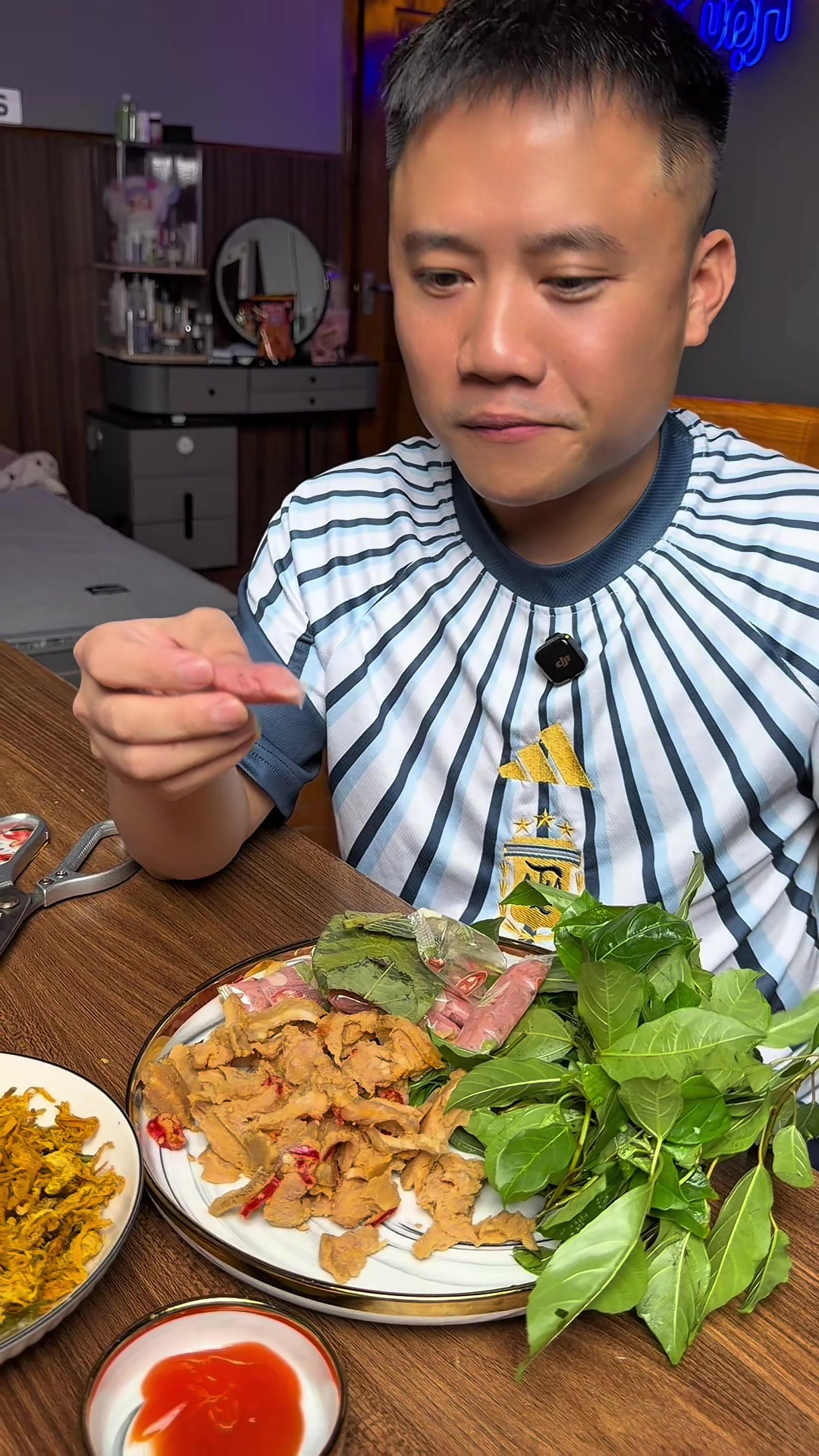 @Nguyễn Văn Hậu (Hậu Troll)