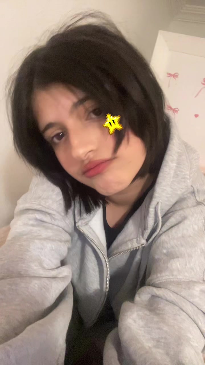 @𝐇𝐞𝐥𝐞𝐧𝐦𝐞𝐦𝐨𝐫𝐢𝐞𝐬
