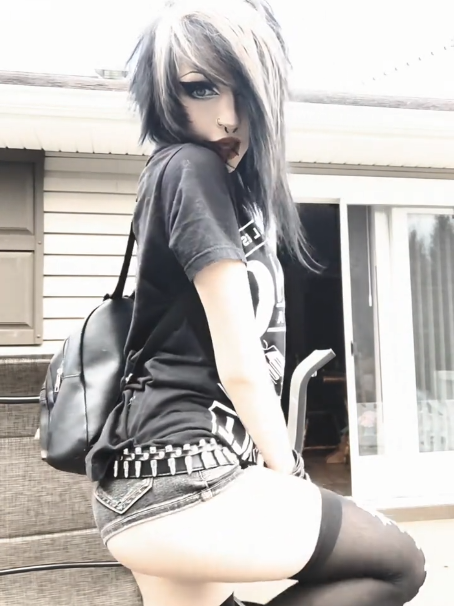 @carleigh curse 🕸️