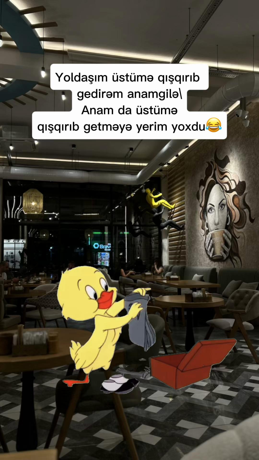 @🐝