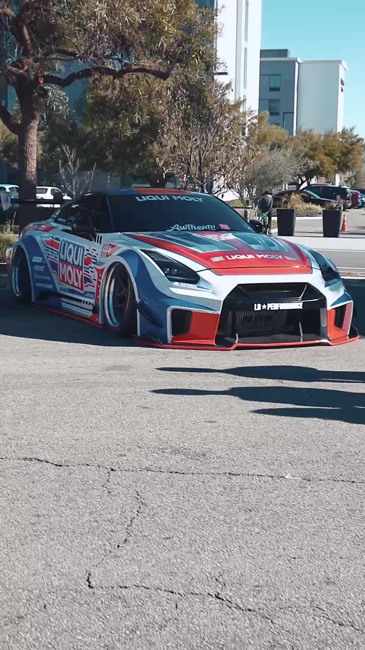 @LIBERTYWALK_Toshi