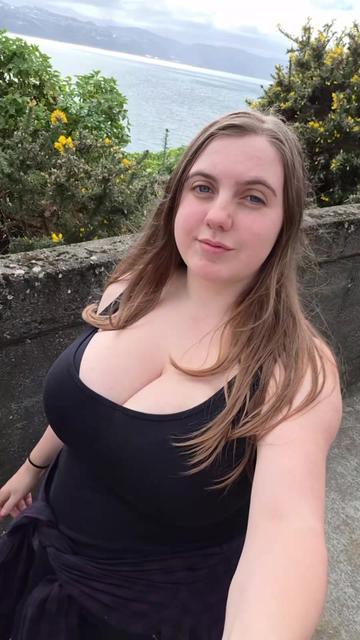 @kiwimilkmaiden