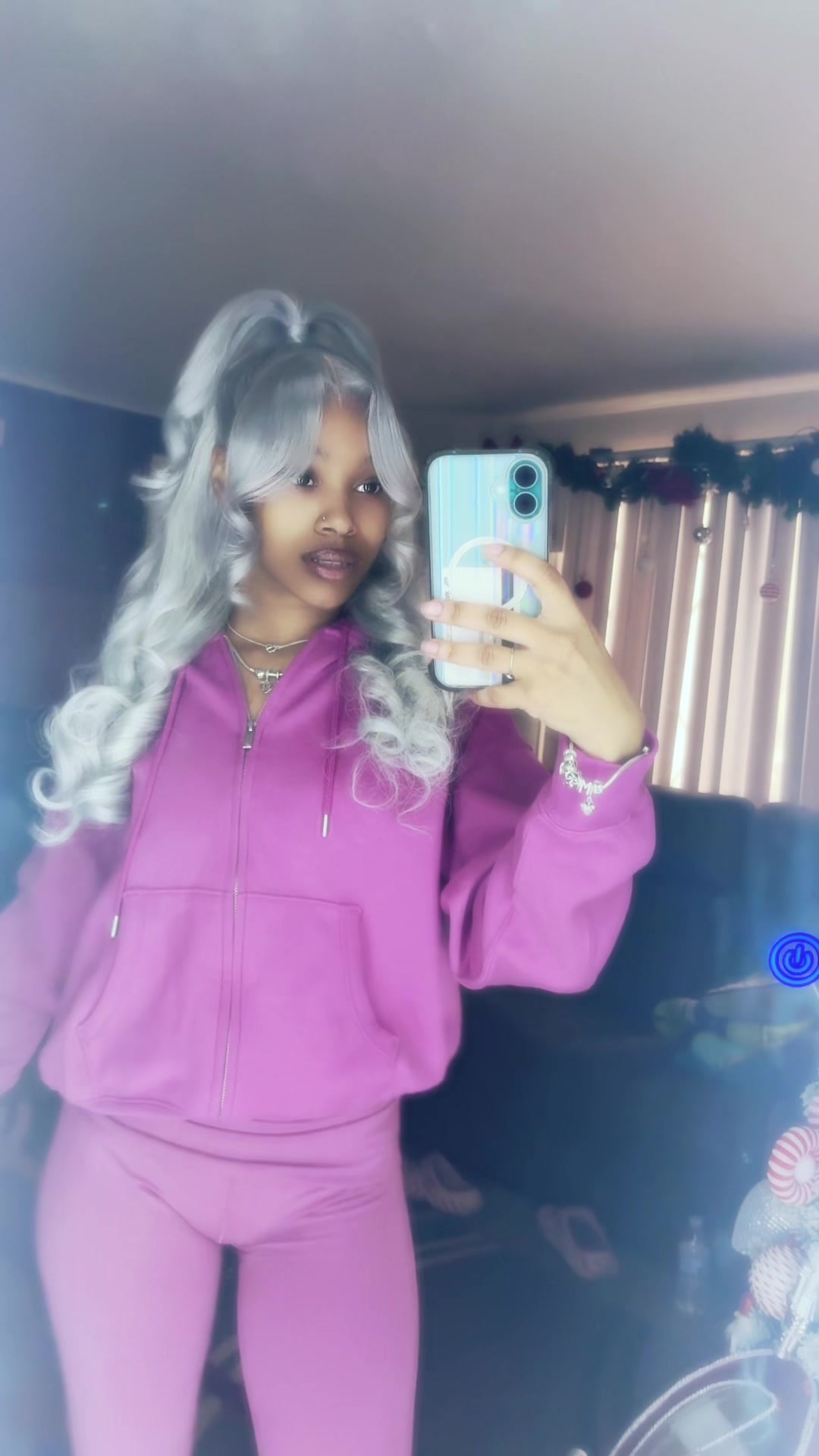 @R🎀