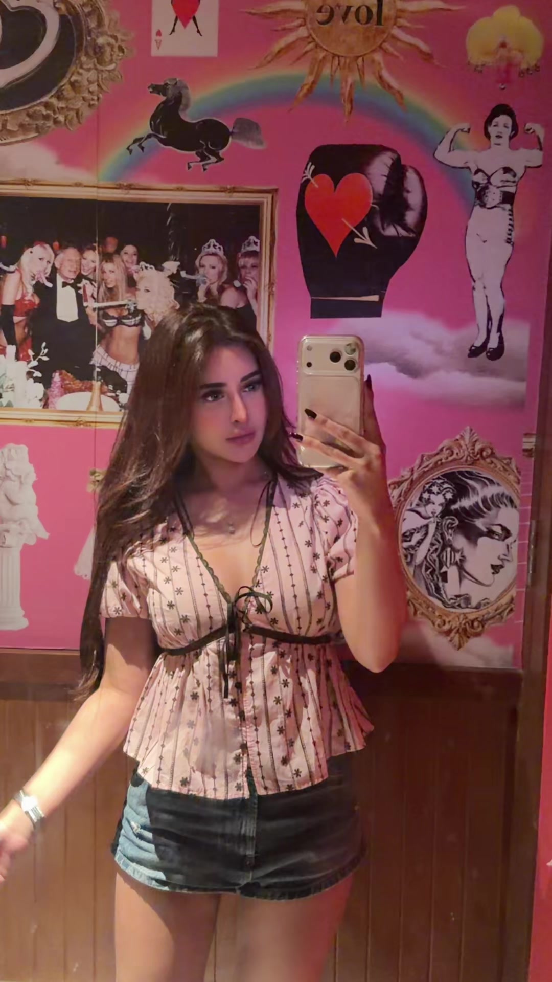@lauraaas__