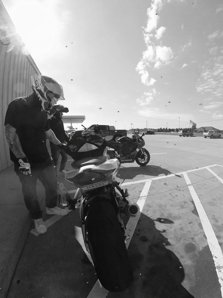 @Dat1_zx10r