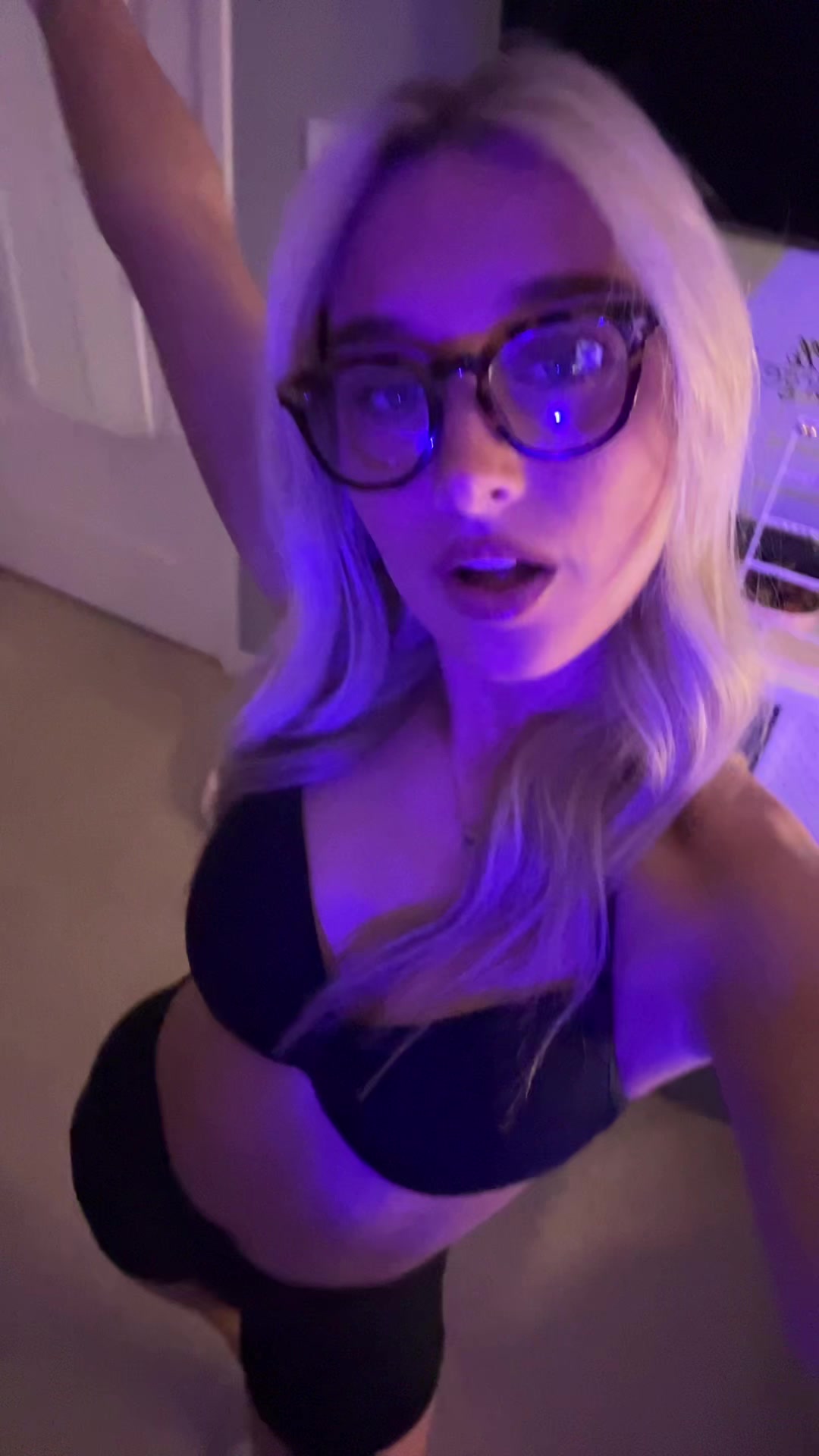 @Em⭐️