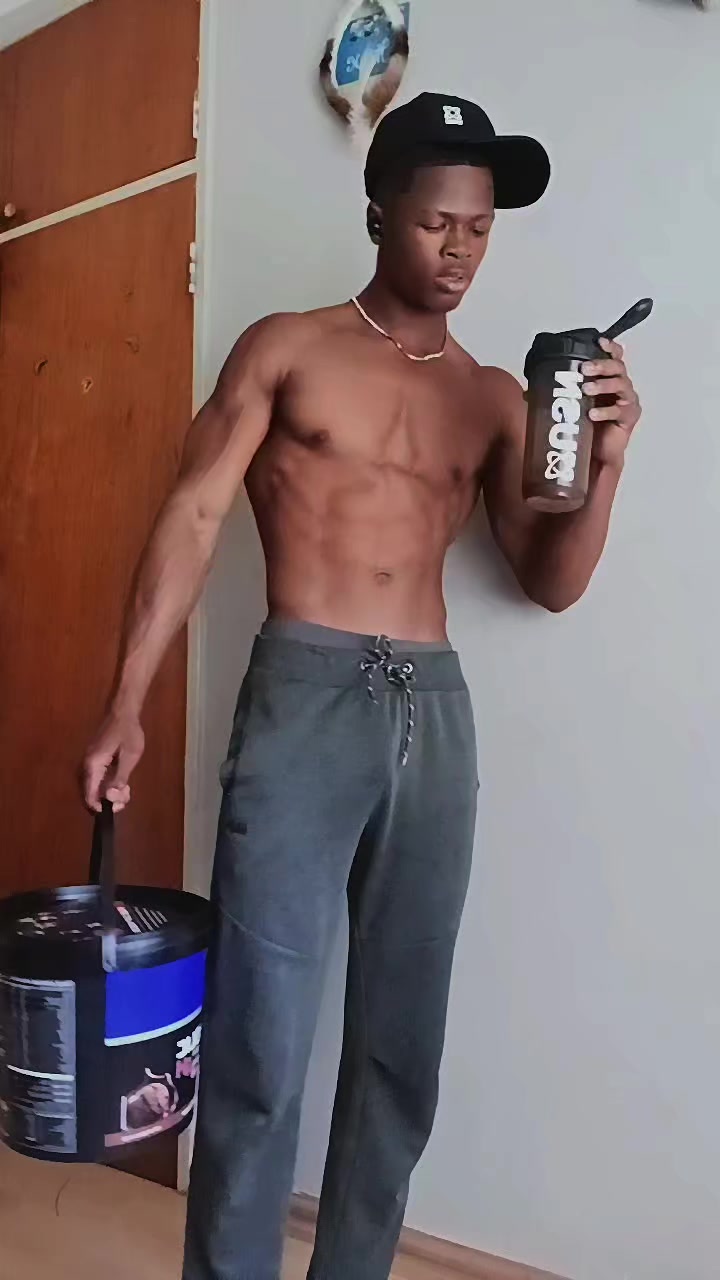 @Skinny Timmy🇿🇦