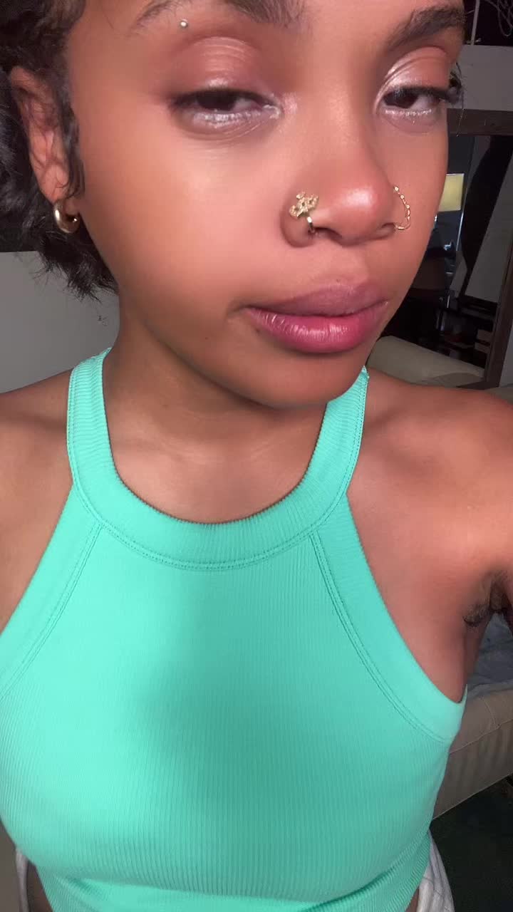 @Tee