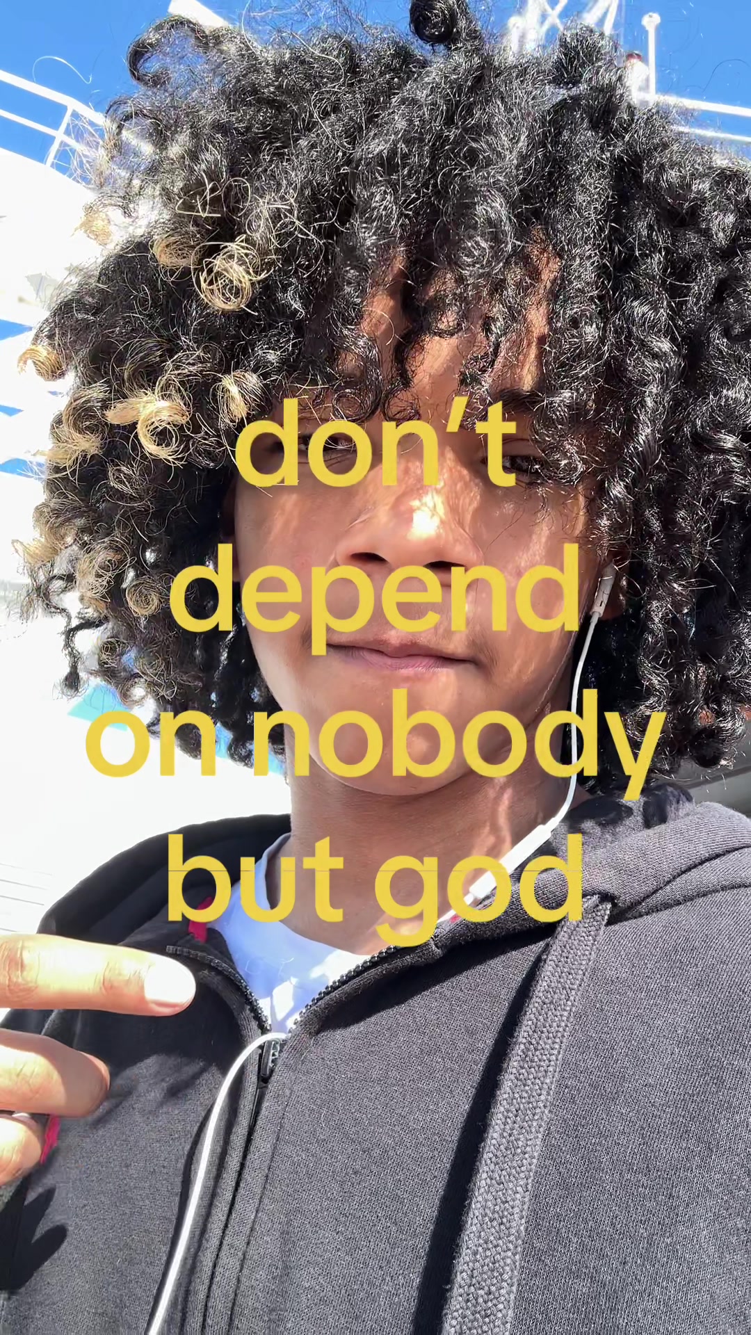 @️