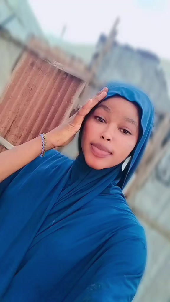 @raxmo ARRe