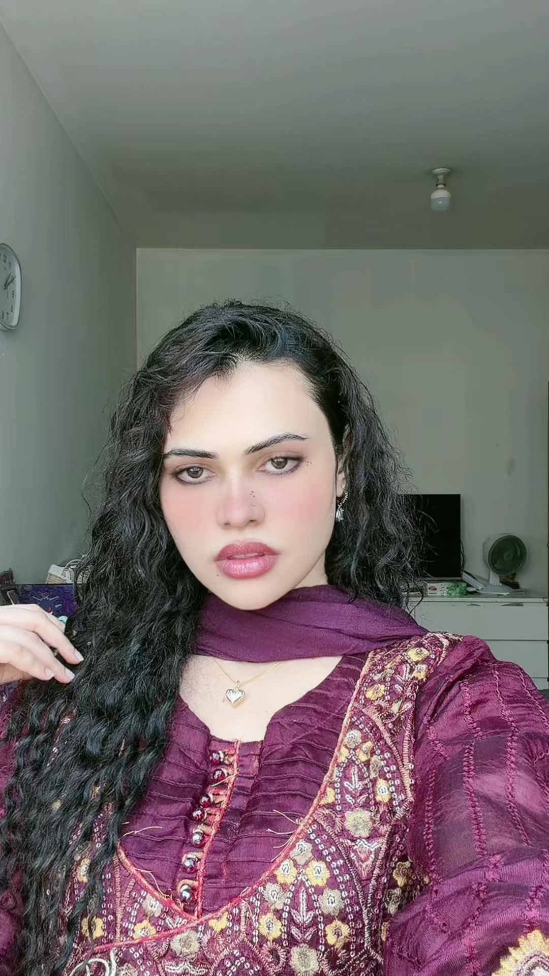 @AMO💎