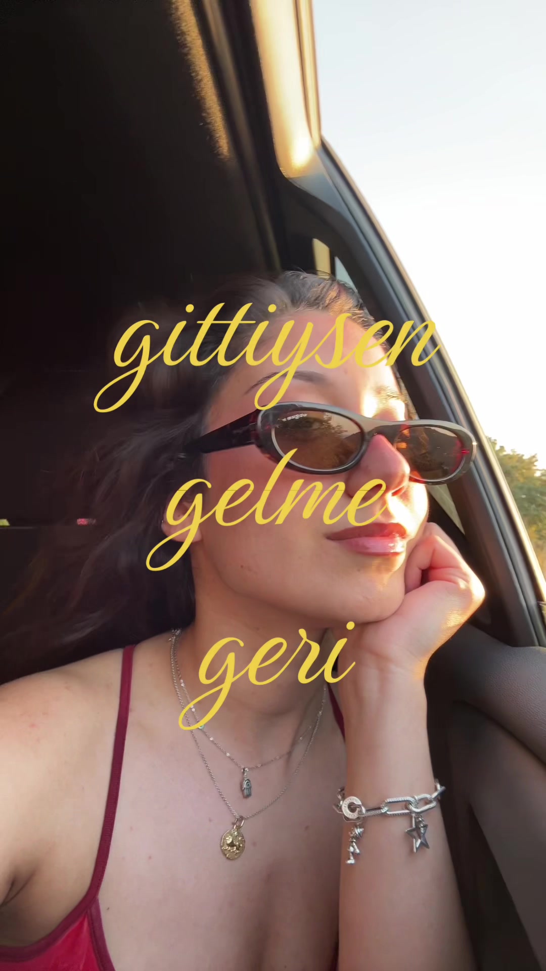 @sude