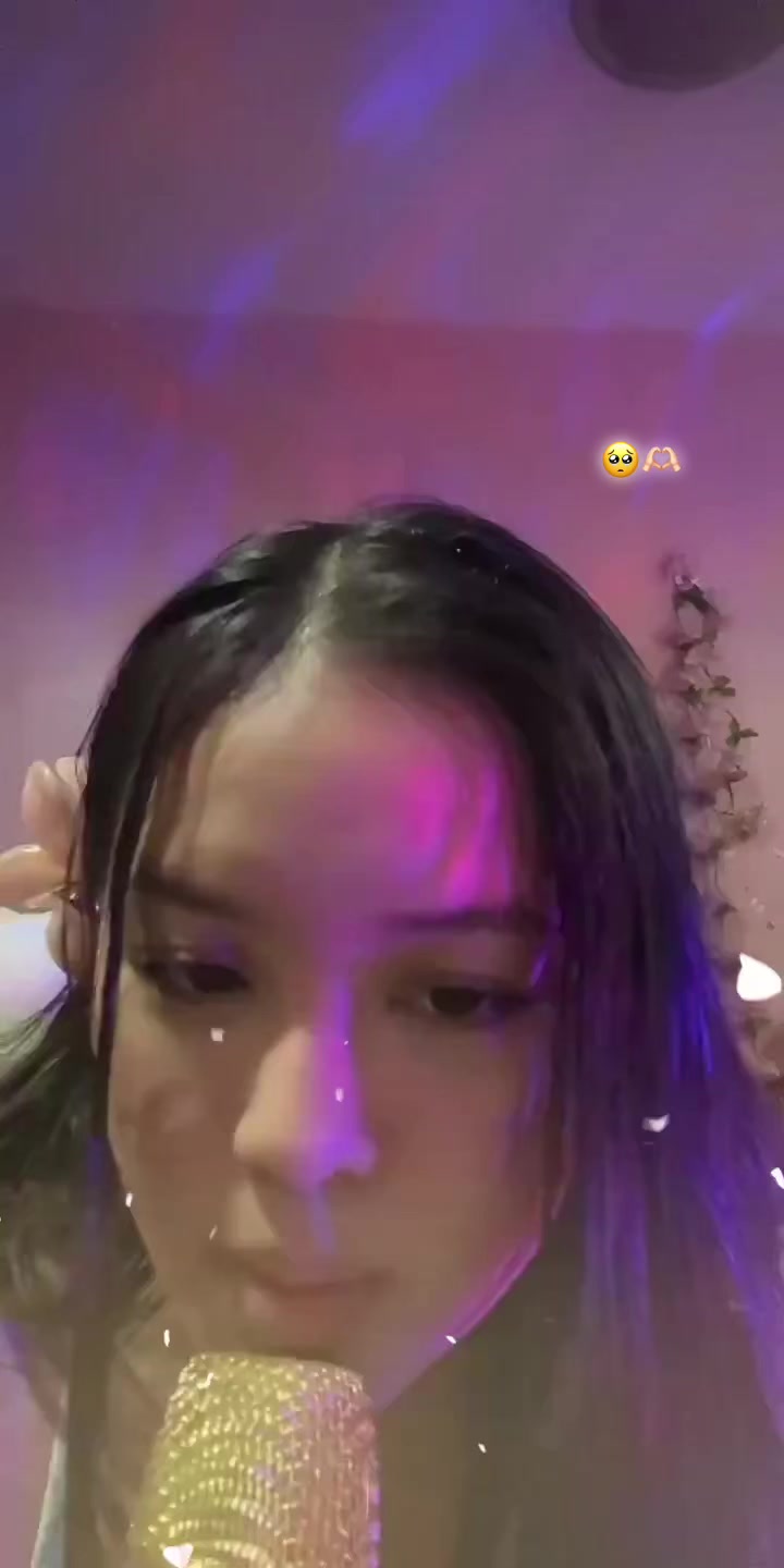 @Rheaally