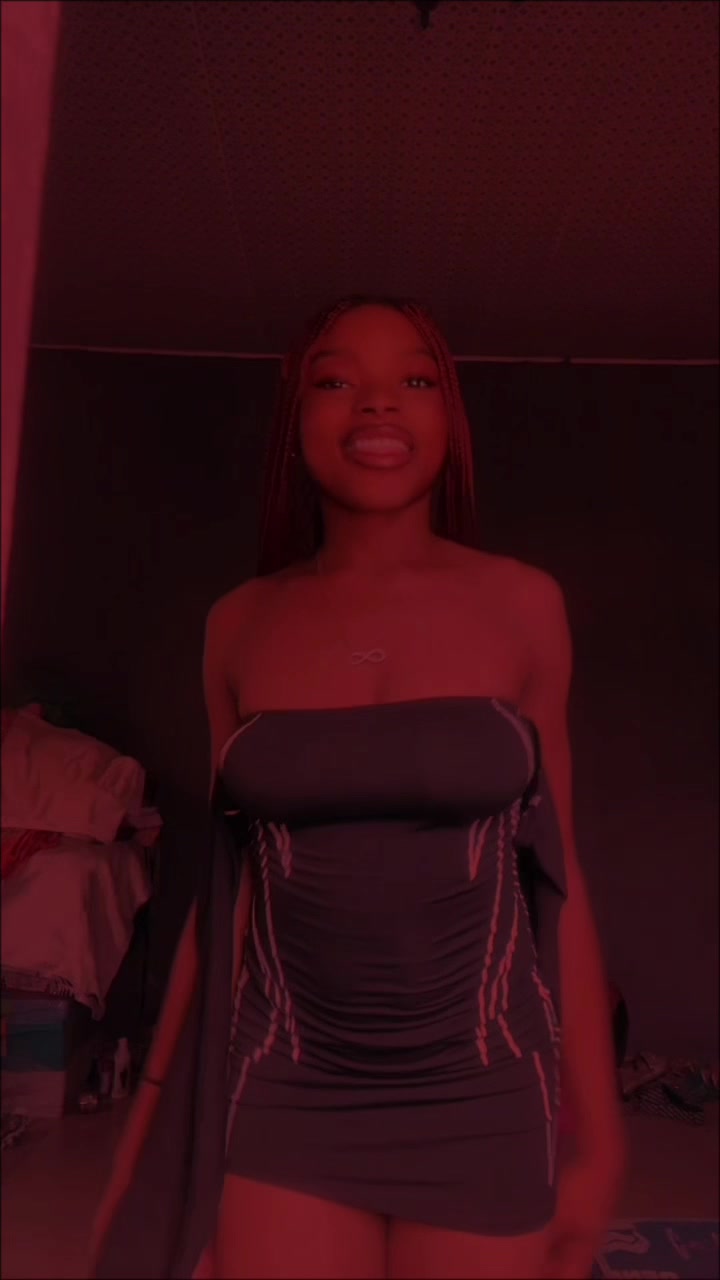 @𝓒𝓗𝓘𝓝𝓔𝓜𝓔𝓡𝓔𝓜💋