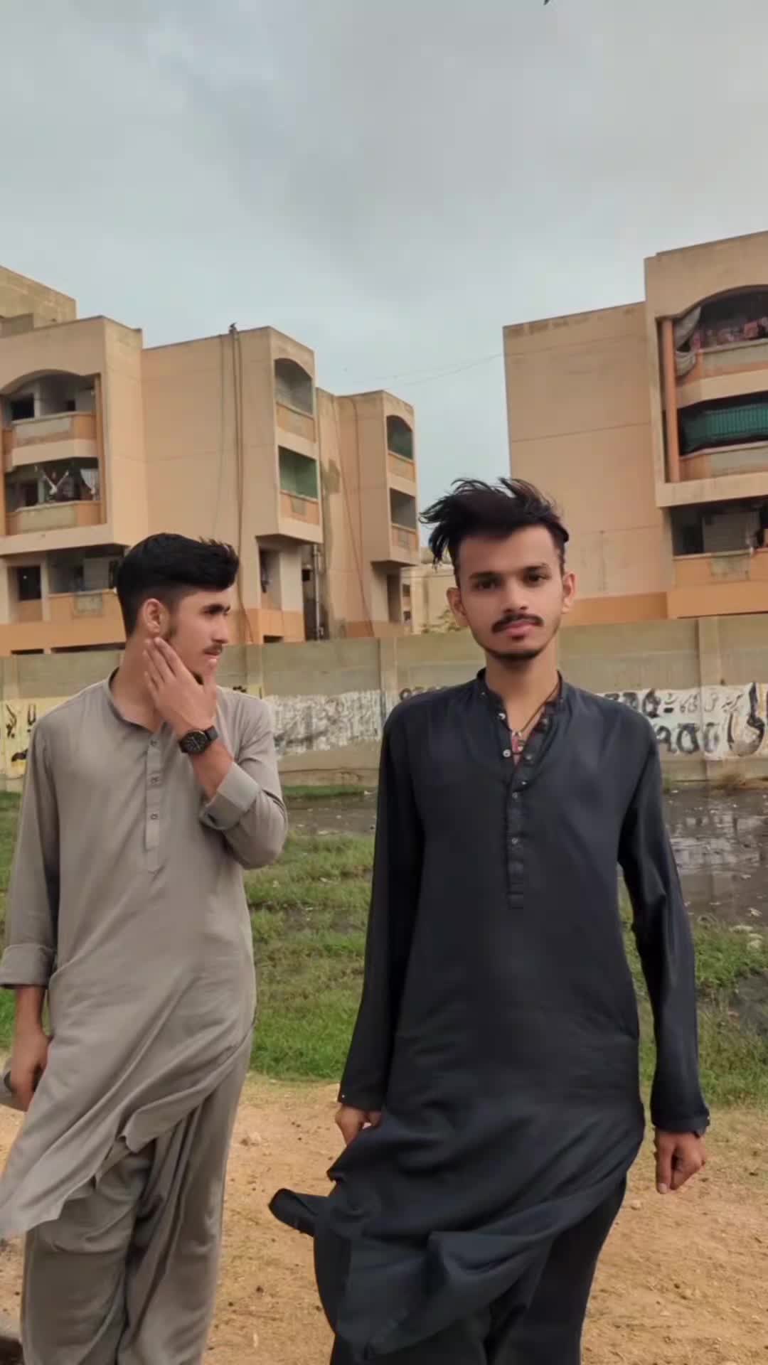@𝓱𝓪𝓷𝓭𝓼𝓸𝓶𝓮...𝓫𝓸𝔂