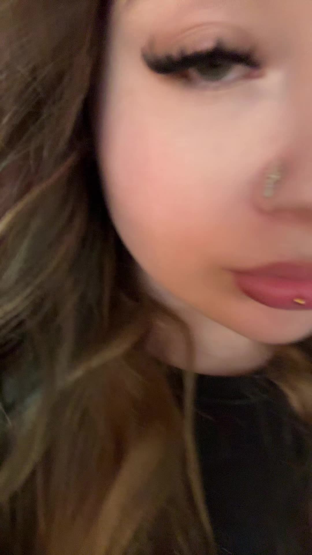 @𝐸𝑣𝑒𝑙𝑦𝑛 ꨄ.