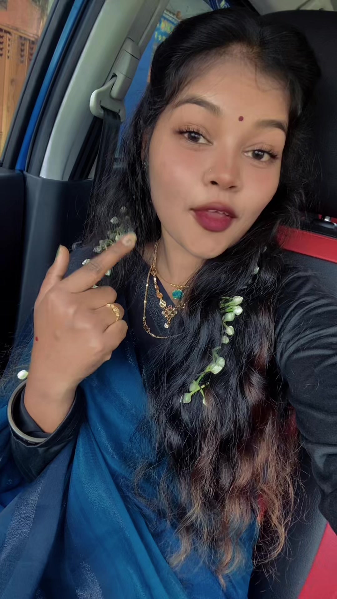 @ஷாலினி🤍🪽