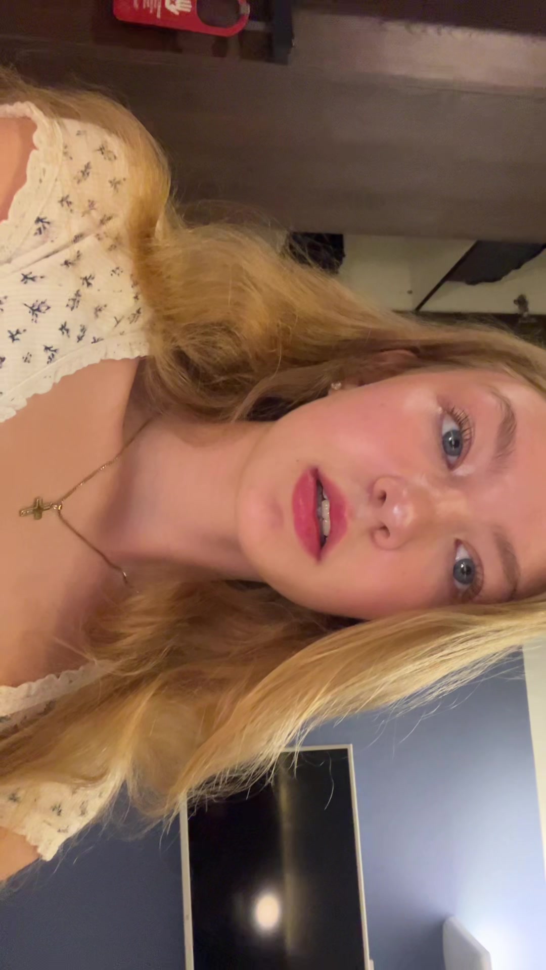 @Isabel🦦