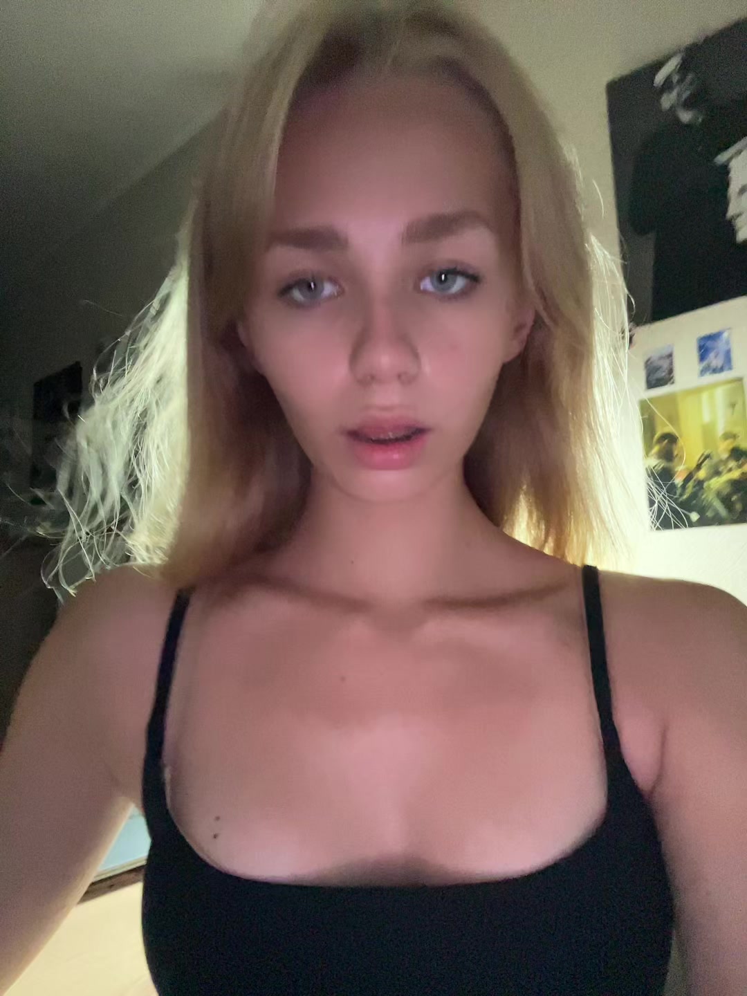 @vikkyyy