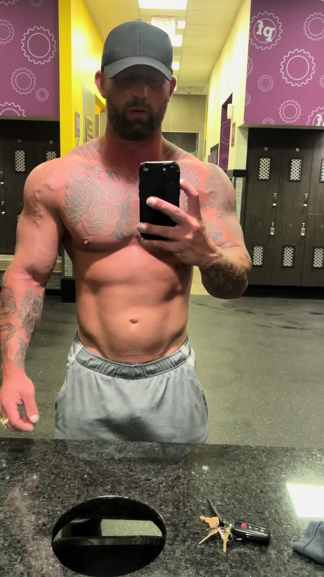 @richieswollerton