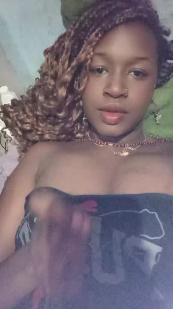 @modelo leona