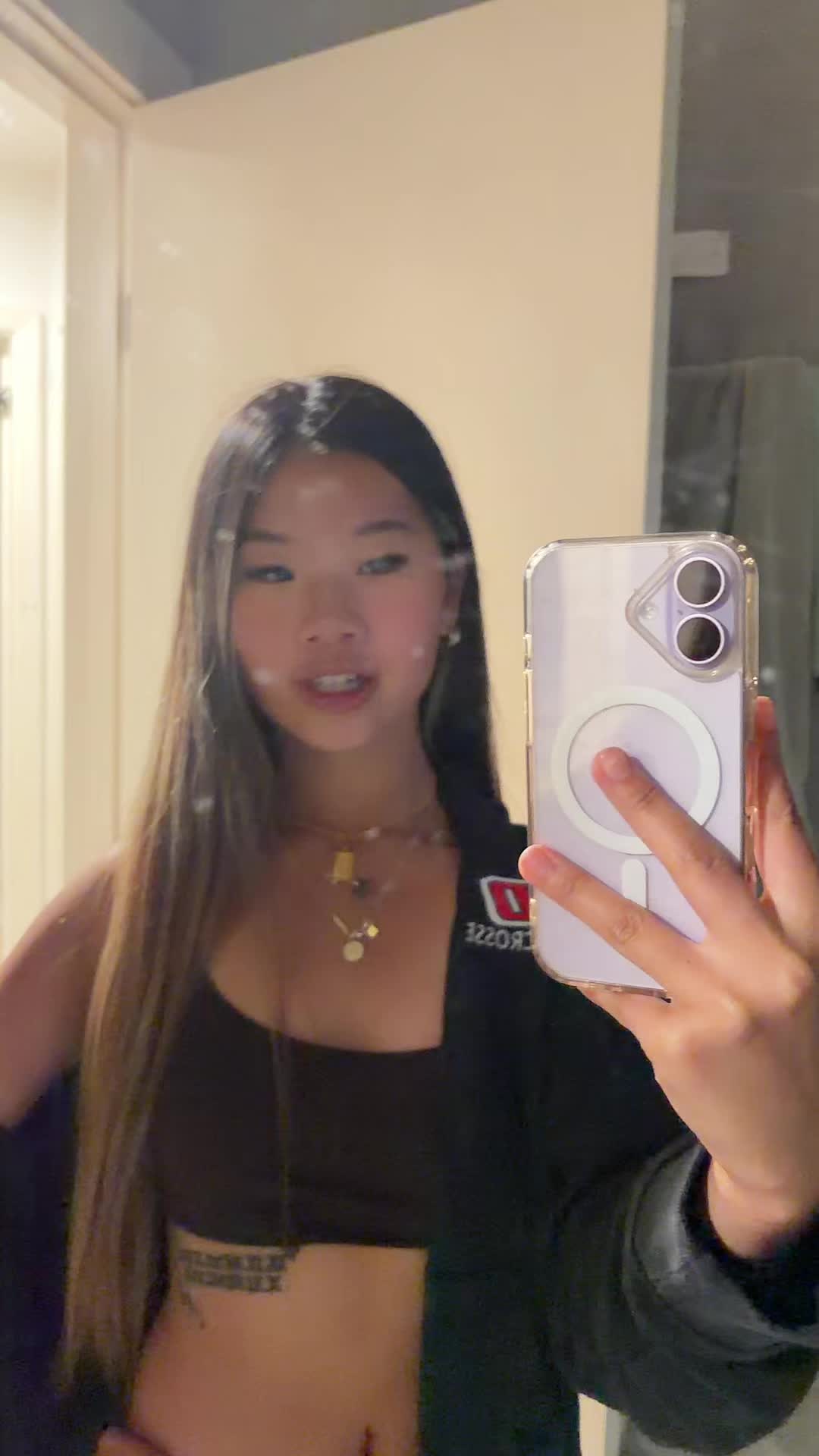 @ELLA CHAU
