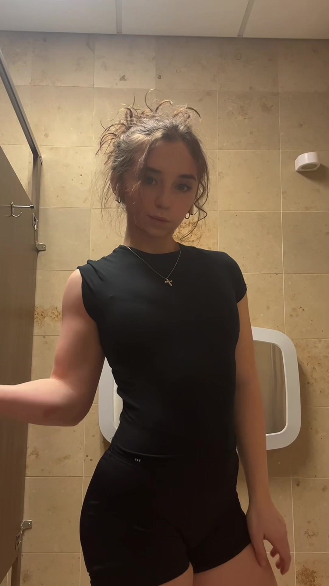 @AVA