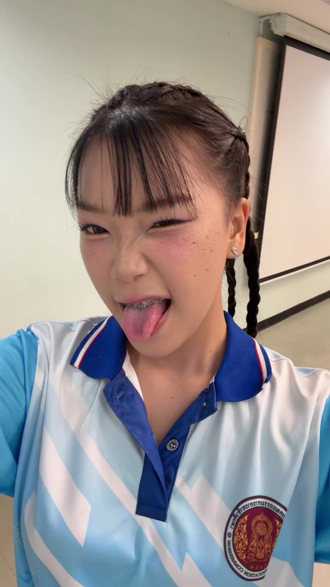 @แอ้นบินโชว์🦋 (340k)