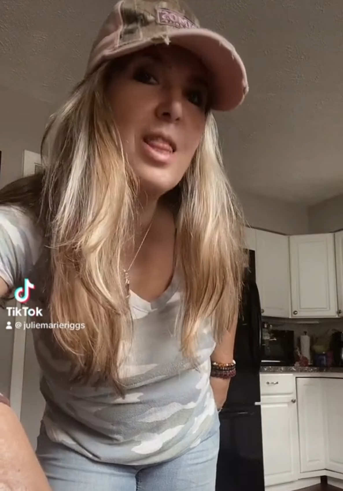 @JulieMarieRiggs