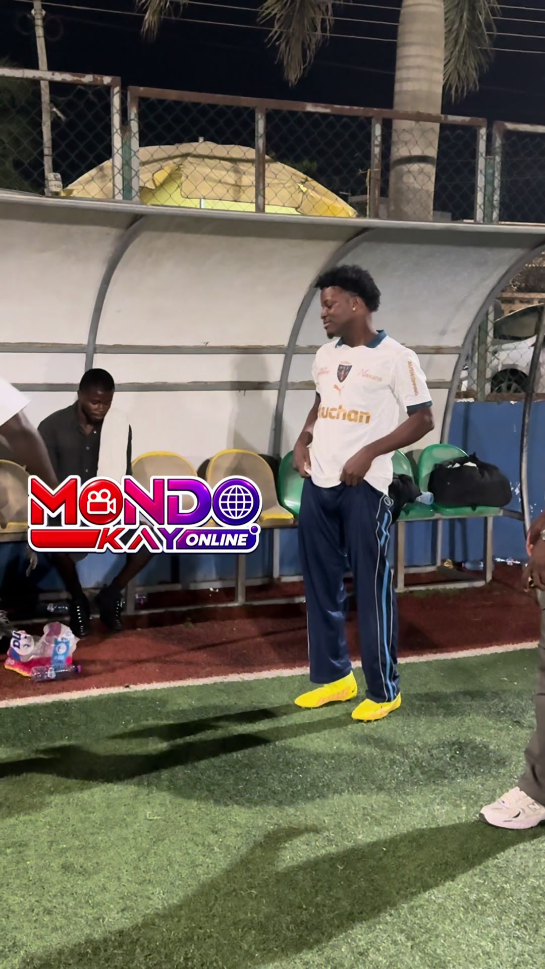 @Mondo Kay Online