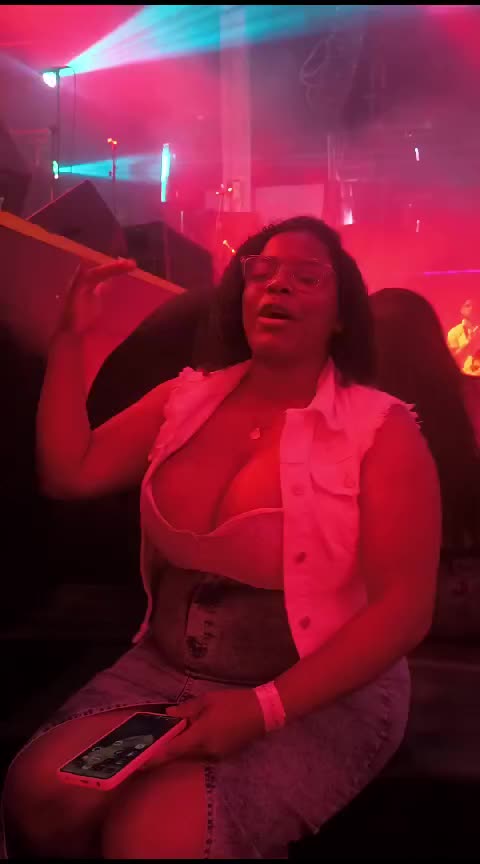 @laurita