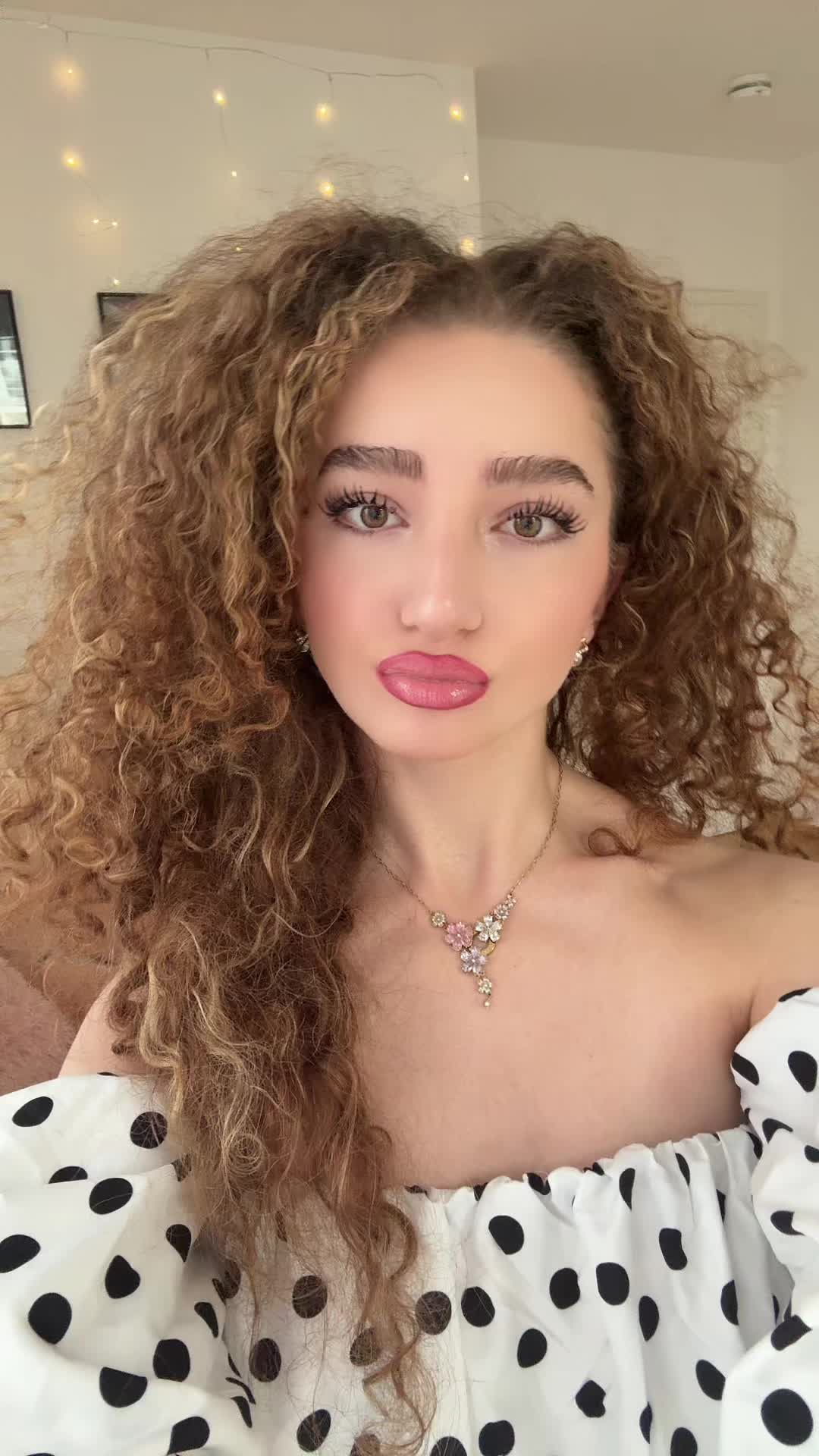 @𝐃𝐡𝐮𝐫𝐚𝐭𝐚 🇦🇱