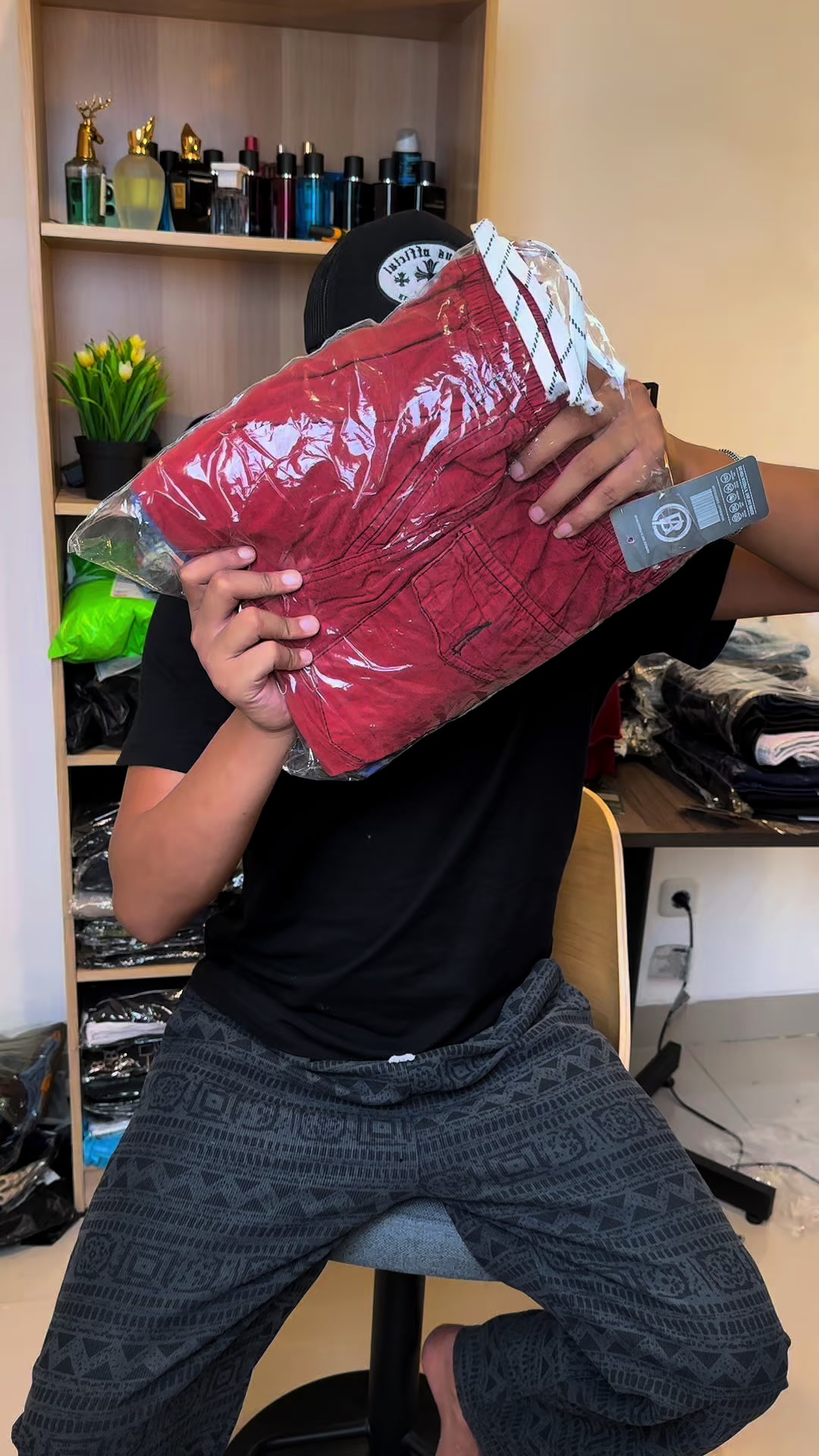 @𝘼𝙛𝙛𝙨𝙝𝙤𝙥_