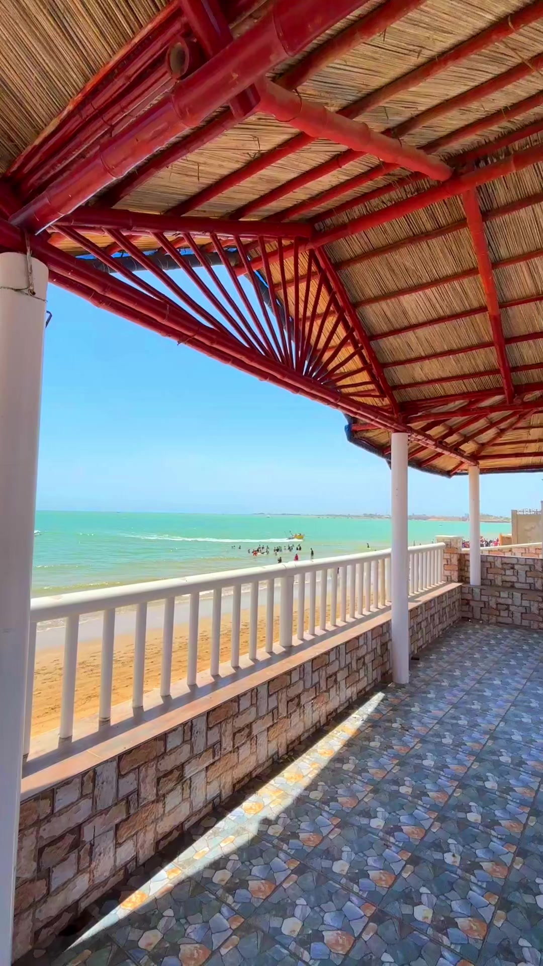 @H Beach Huts